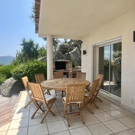 4-bedroom With Pool And Sea View Villa