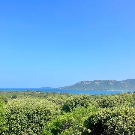 4-bedroom With Pool And Sea View Villa *